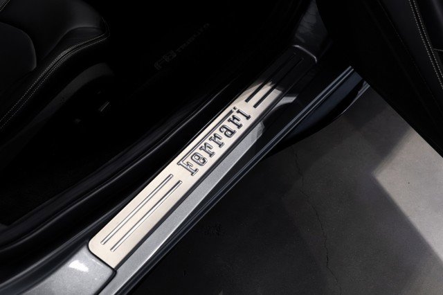 Used 2020 Ferrari F8 Tributo image 40