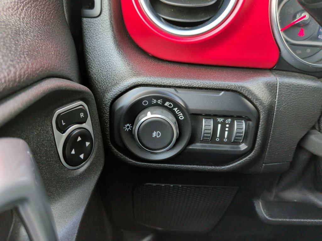 Used 2020 Jeep Wrangler Unlimited Rubicon AWD/4WD image 28