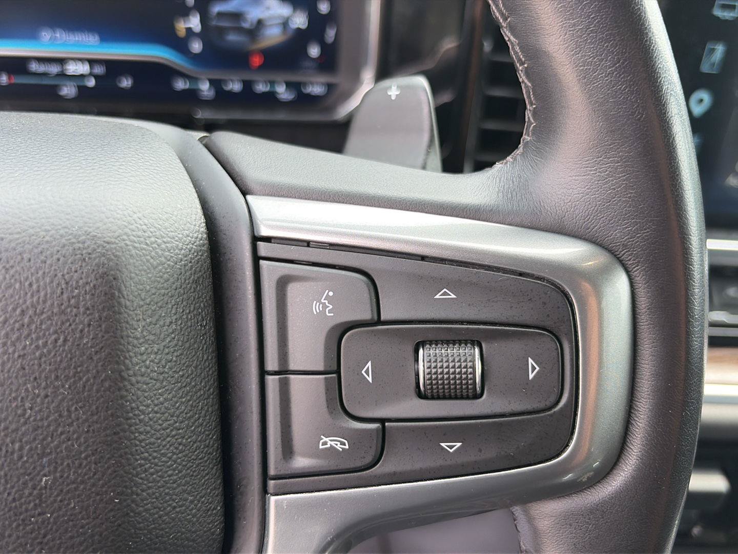 Used 2022 Chevrolet Silverado 1500 LT Trail Boss w/ LT Trail Boss Premium Package AWD/4WD image 21