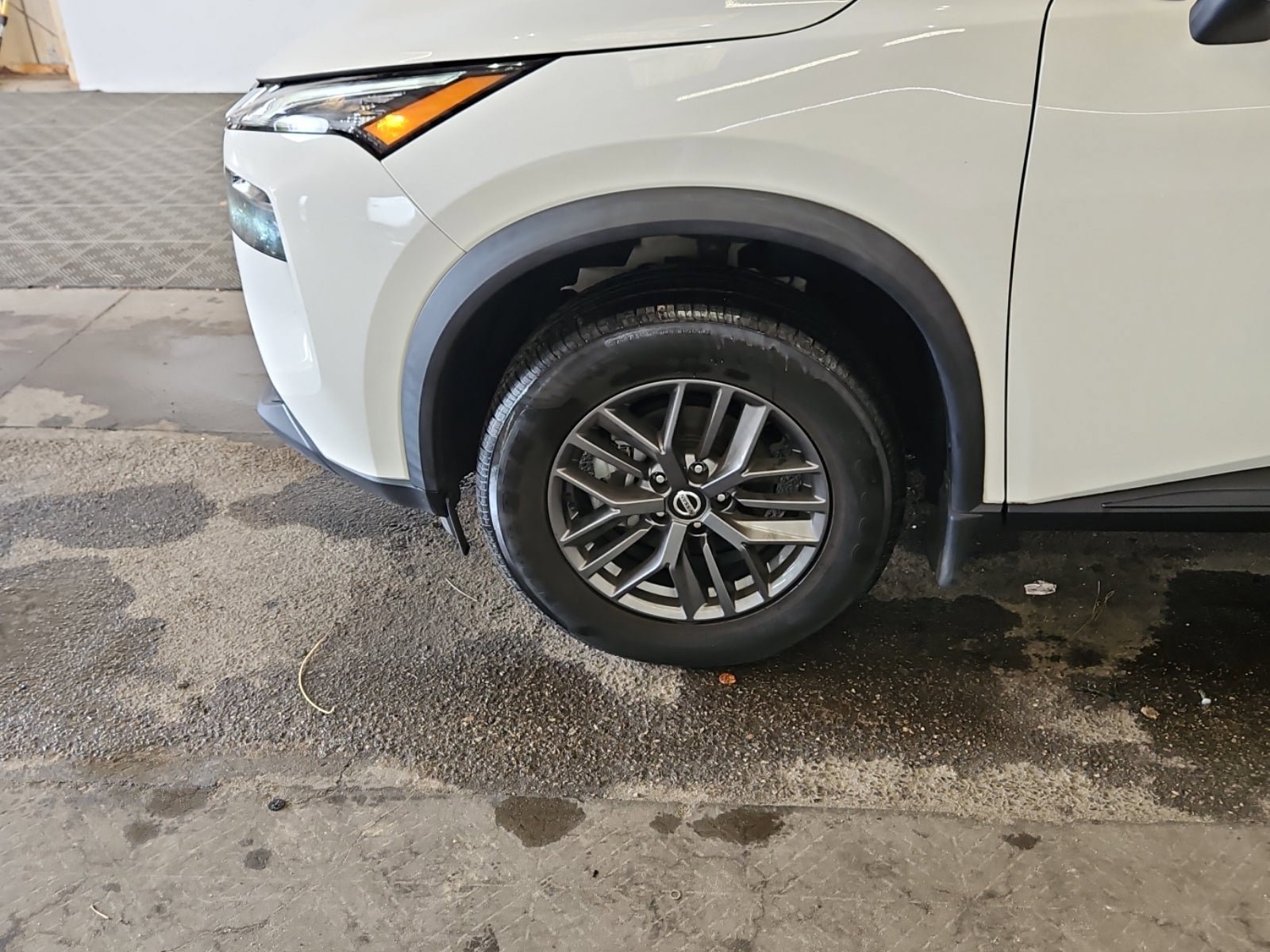 Used 2021 Nissan Rogue S image 11