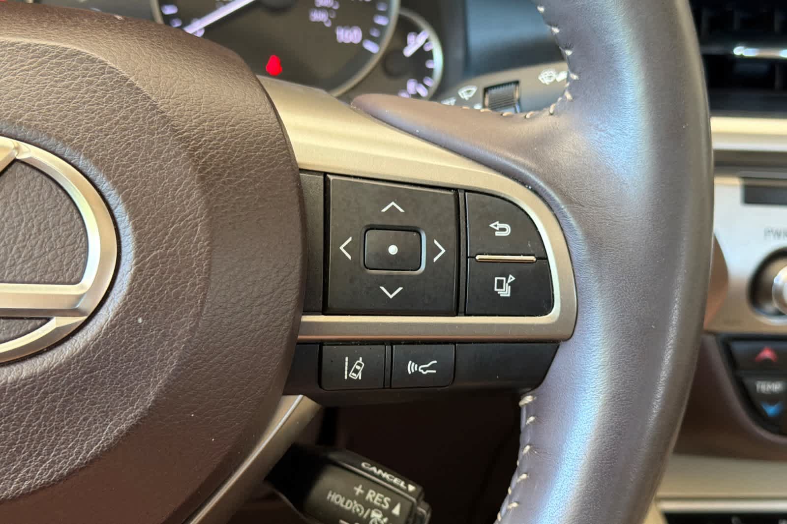 Used 2016 Lexus ES 350 w/ Luxury Package w/Wood Trim FWD image 26