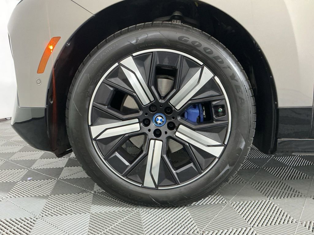Certified 2023 BMW iX xDrive50 w/ Sport Package image 33