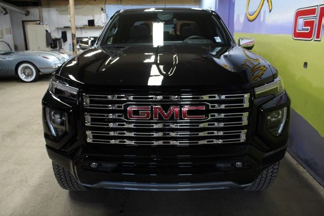 New 2026 GMC Canyon Denali image 3