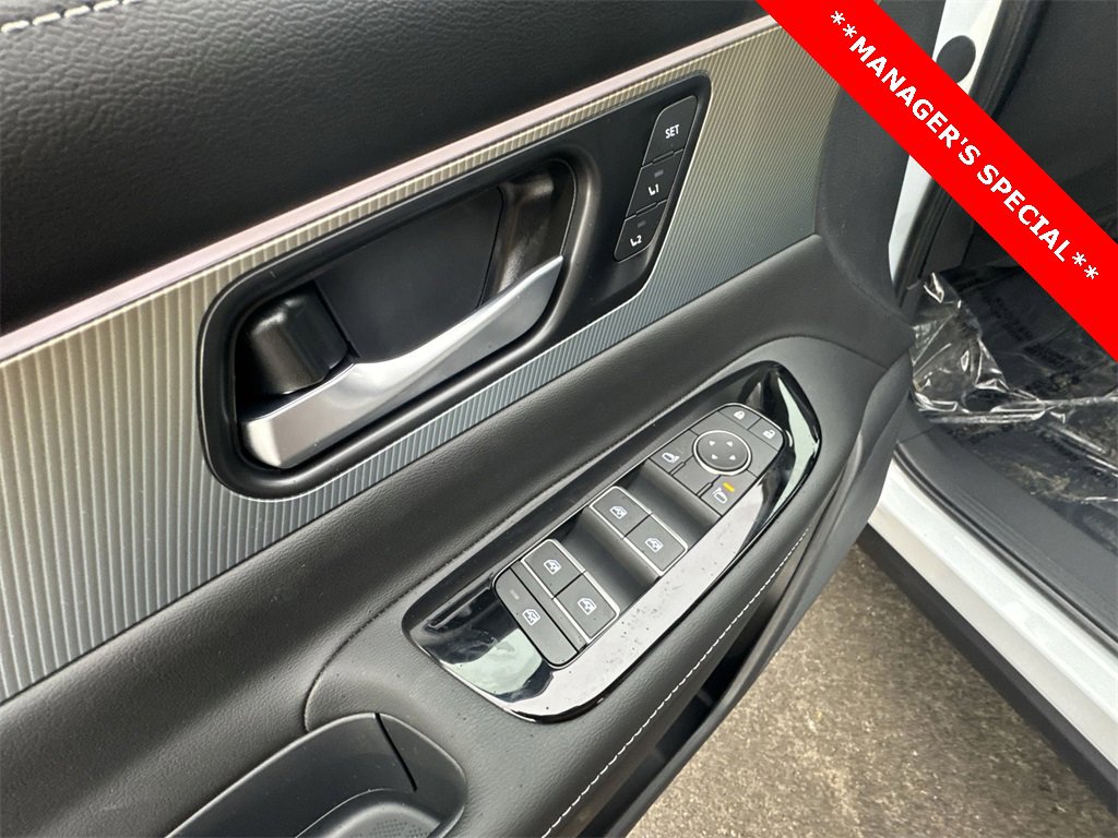 New 2025 Nissan Murano SL image 13