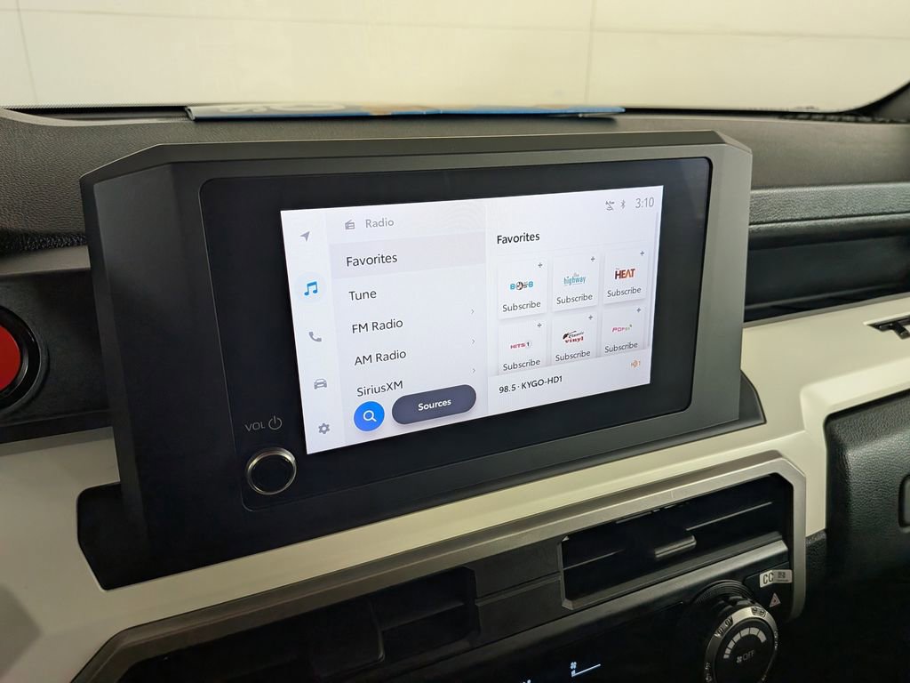 Used 2024 Toyota Tacoma TRD Off-Road image 23