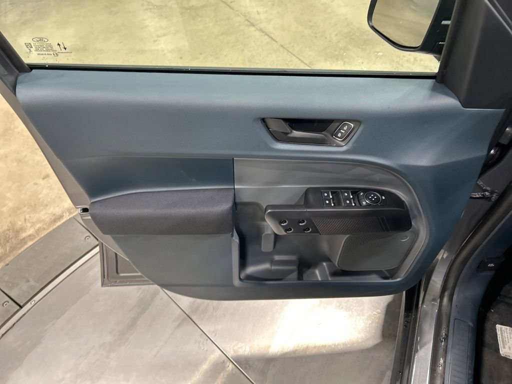 New 2025 Ford Maverick XL image 12