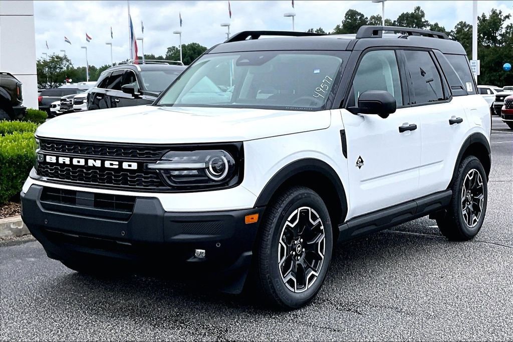 New 2026 Ford Bronco Sport Outer Banks w/ Outer Banks Tech Package+ AWD/4WD image 2