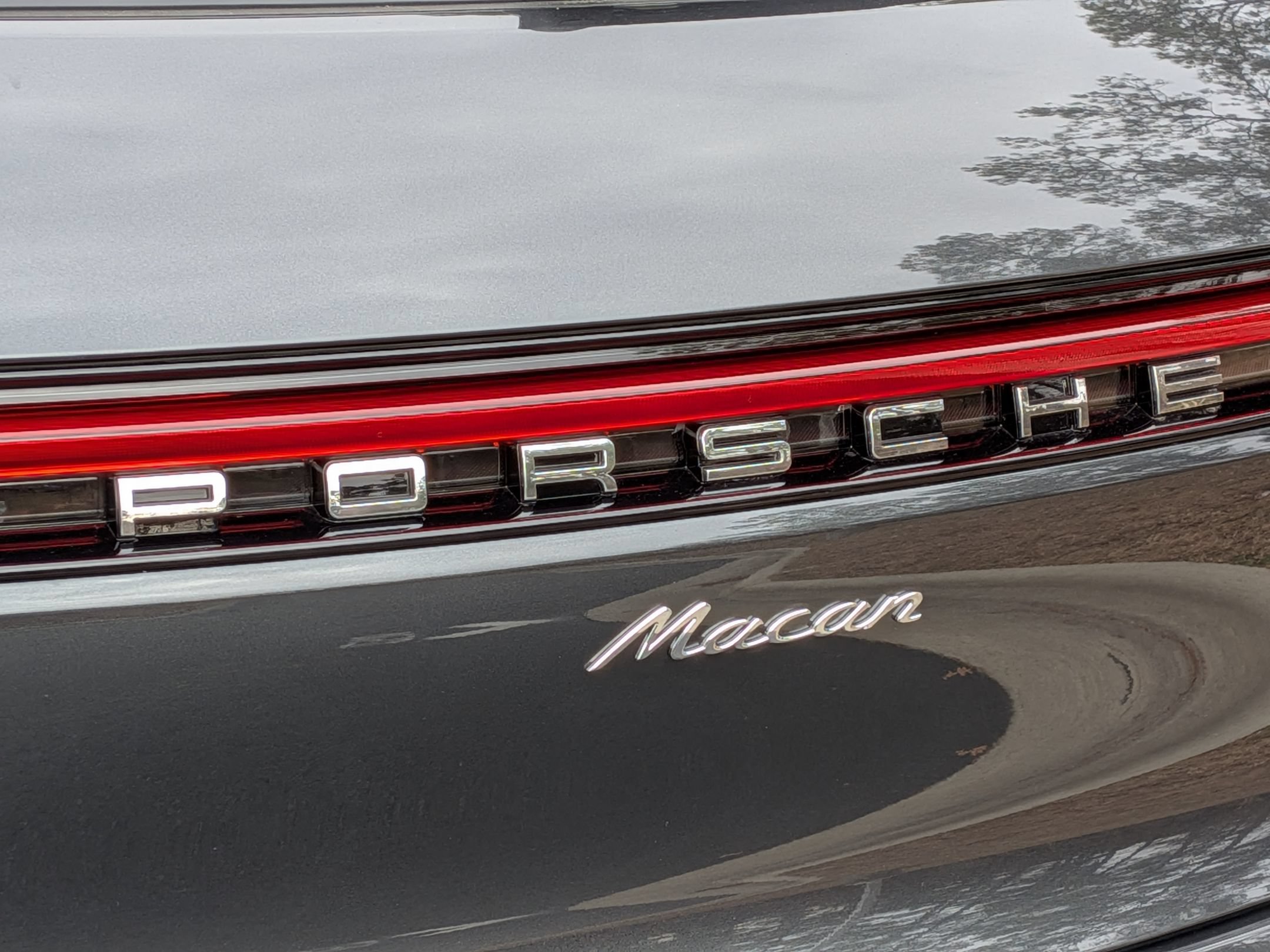 Certified 2026 Porsche Macan AWD/4WD image 29