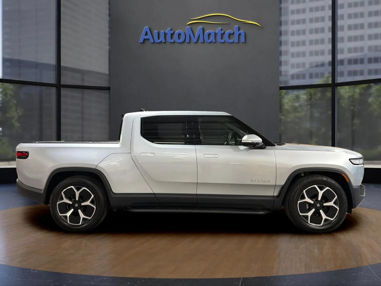 Used 2023 Rivian R1T Adventure Dual AWD/4WD image 12