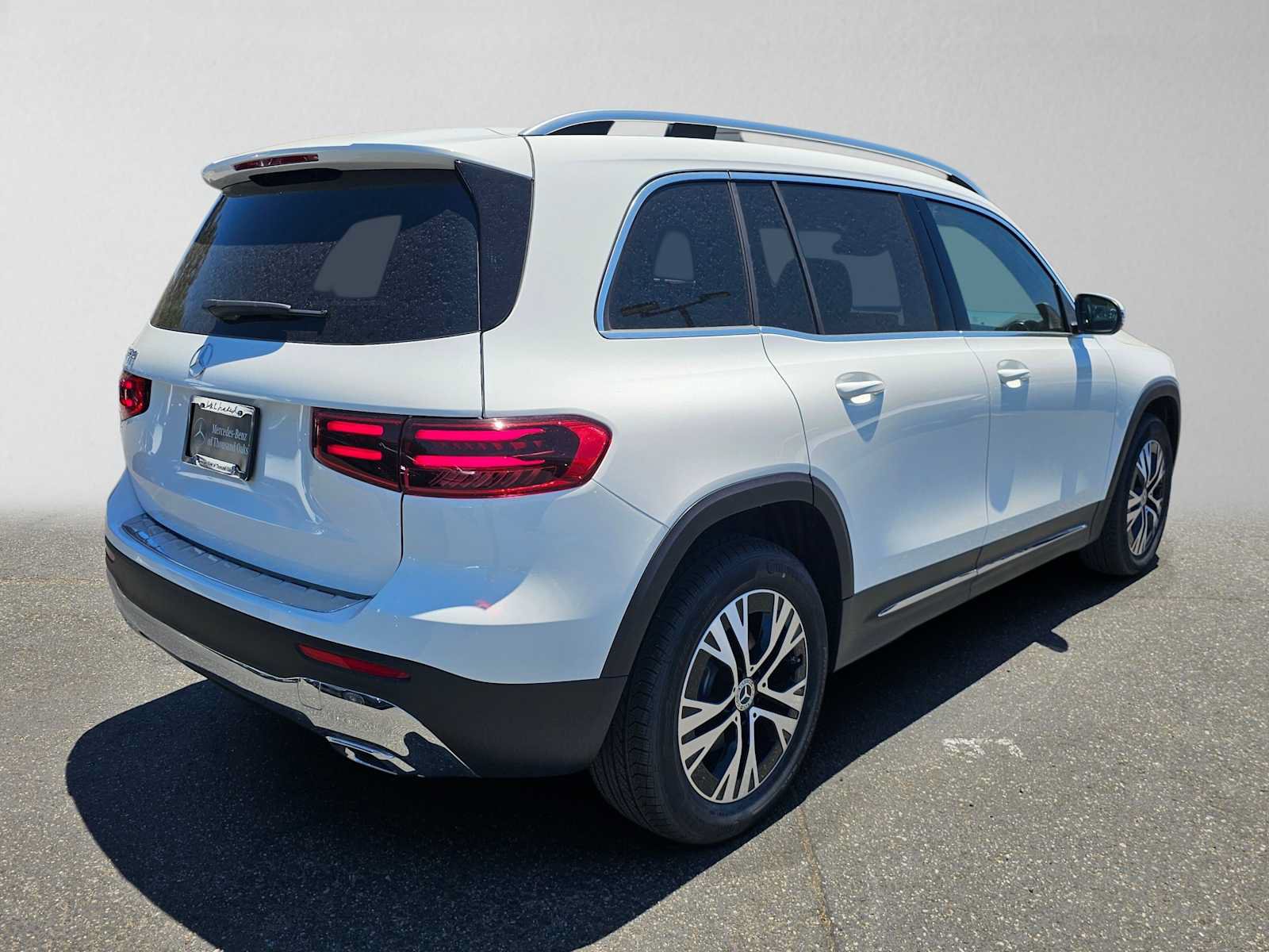 New 2026 Mercedes-Benz GLB 250 image 3