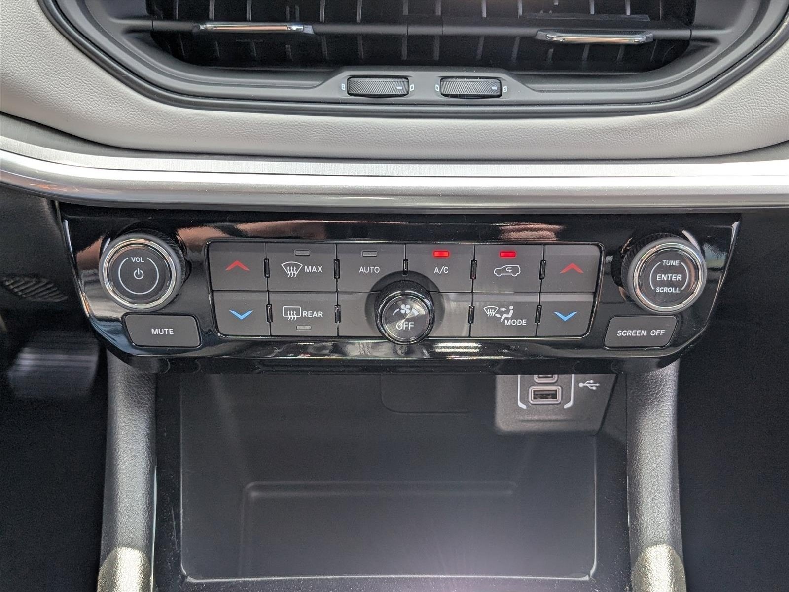 New 2025 Jeep Compass Limited w/ Elite Group AWD/4WD image 22