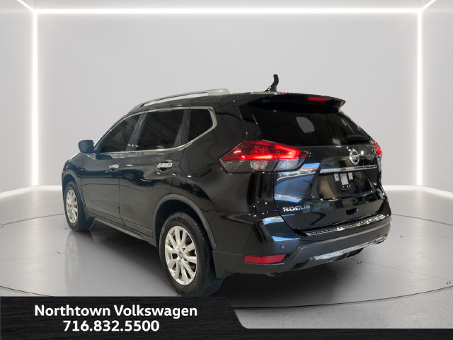 Used 2020 Nissan Rogue SV AWD/4WD image 3
