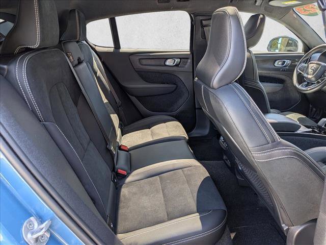 Certified 2023 Volvo C40 P8 Recharge Ultimate w/ Protection Package Premier AWD/4WD image 20