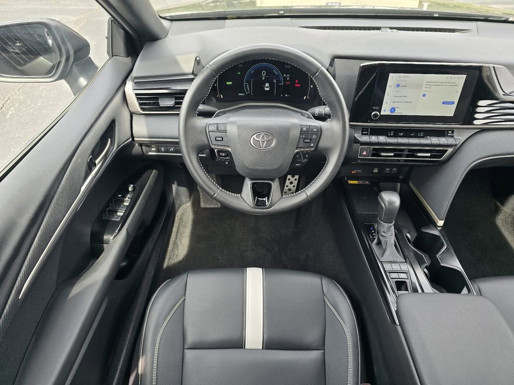 Used 2025 Toyota Camry SE w/ Convenience Package image 13