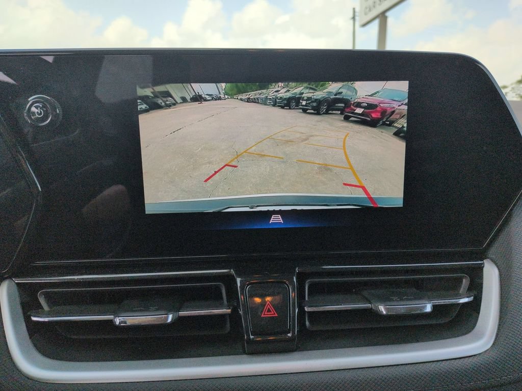 Used 2025 Chevrolet TrailBlazer LT AWD/4WD image 17