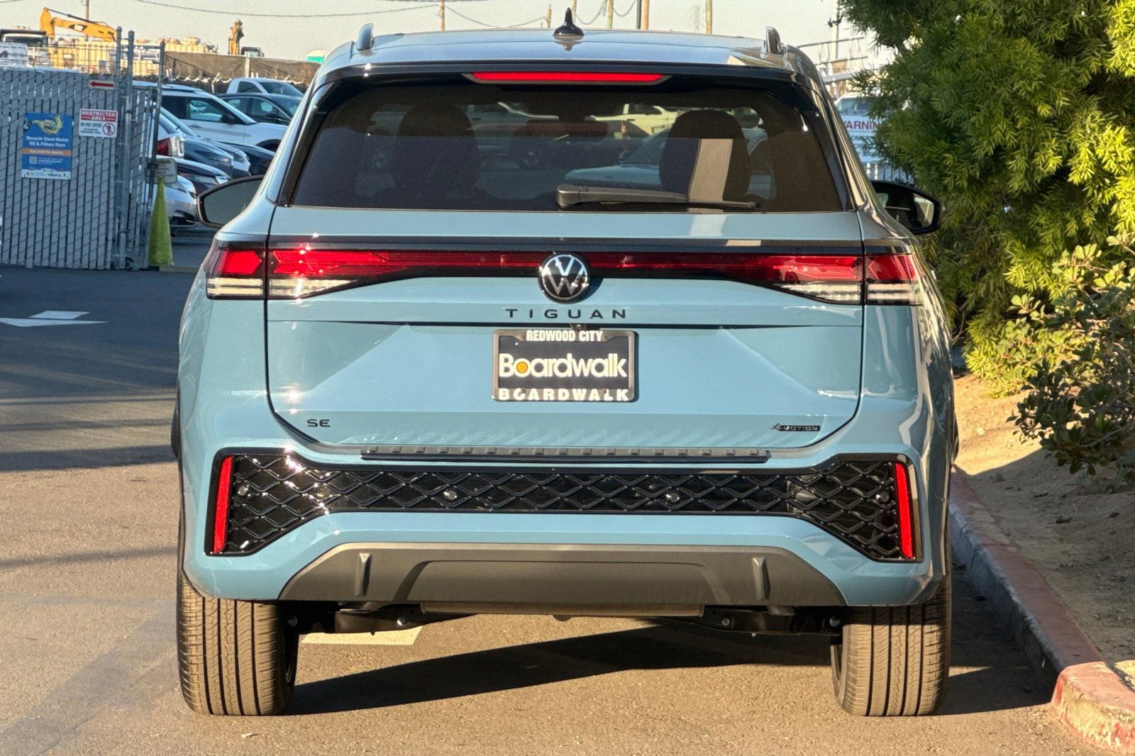 New 2026 Volkswagen Tiguan SE R-Line image 5