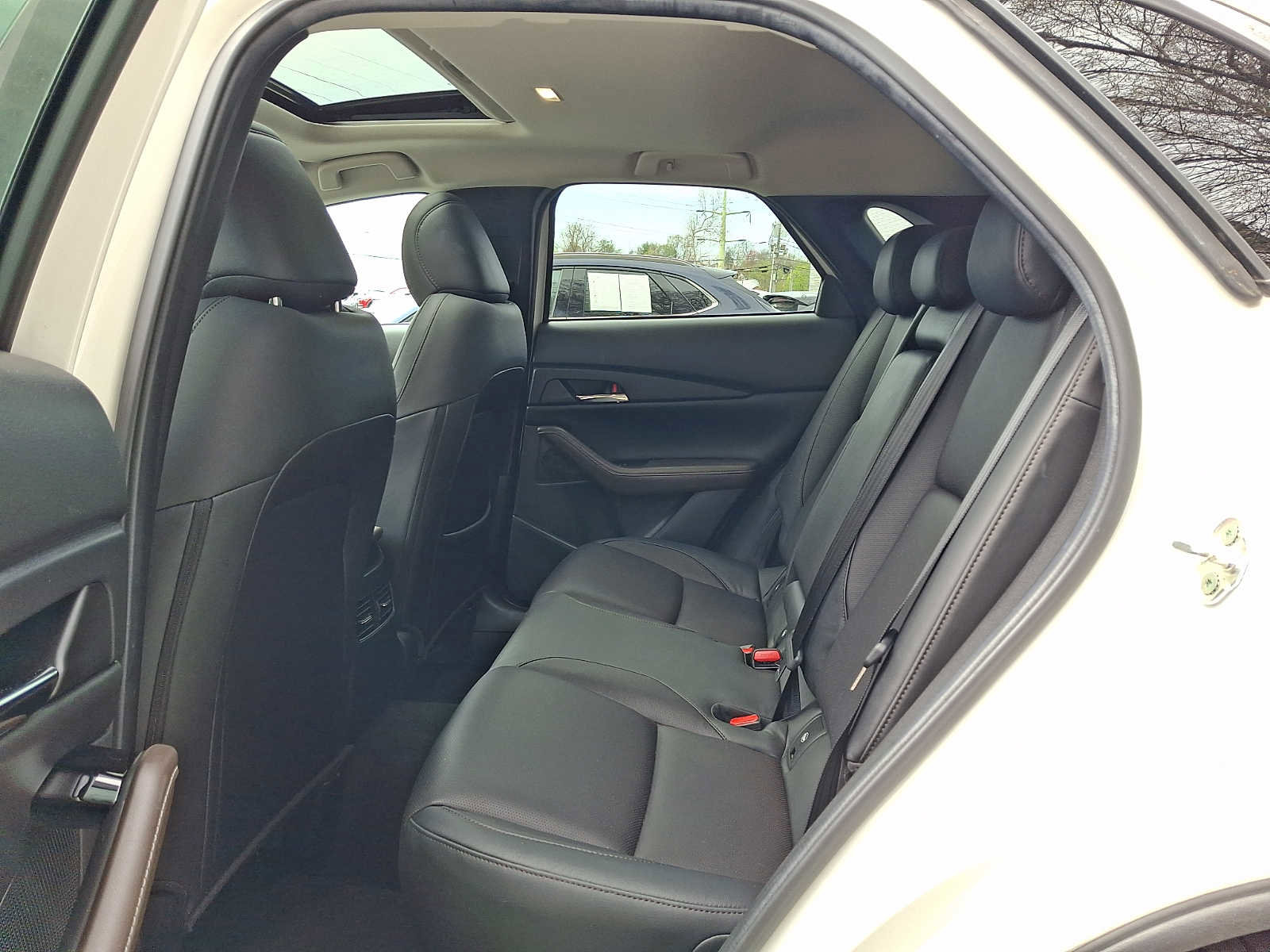 Used 2021 MAZDA CX-30 AWD 2.5 S w/ Premium Package image 10