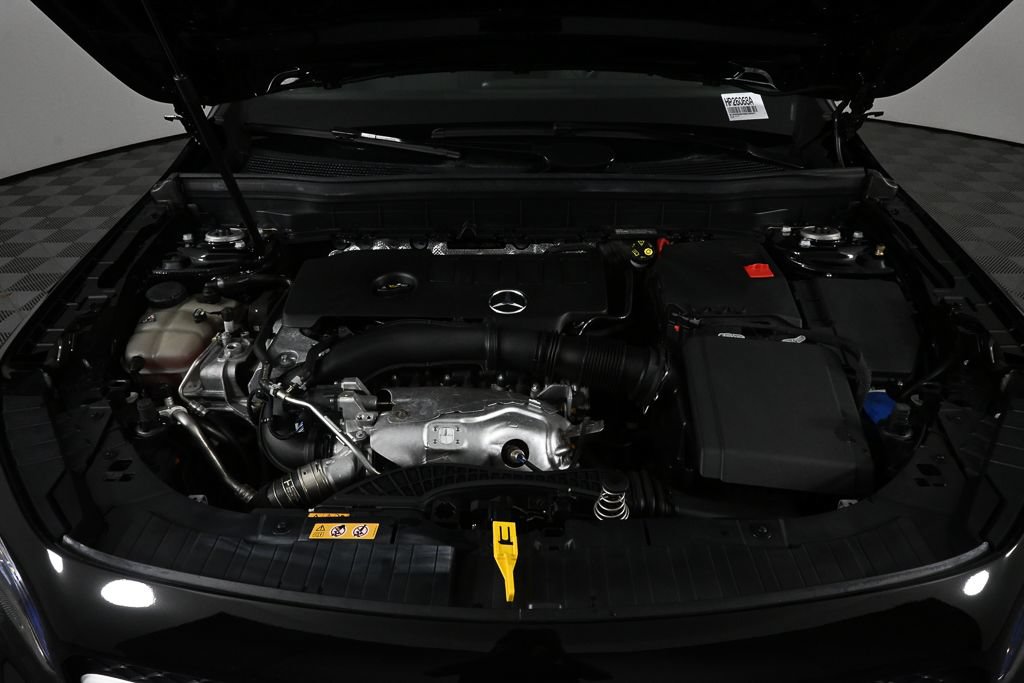 Certified 2022 Mercedes-Benz GLB 250 image 33