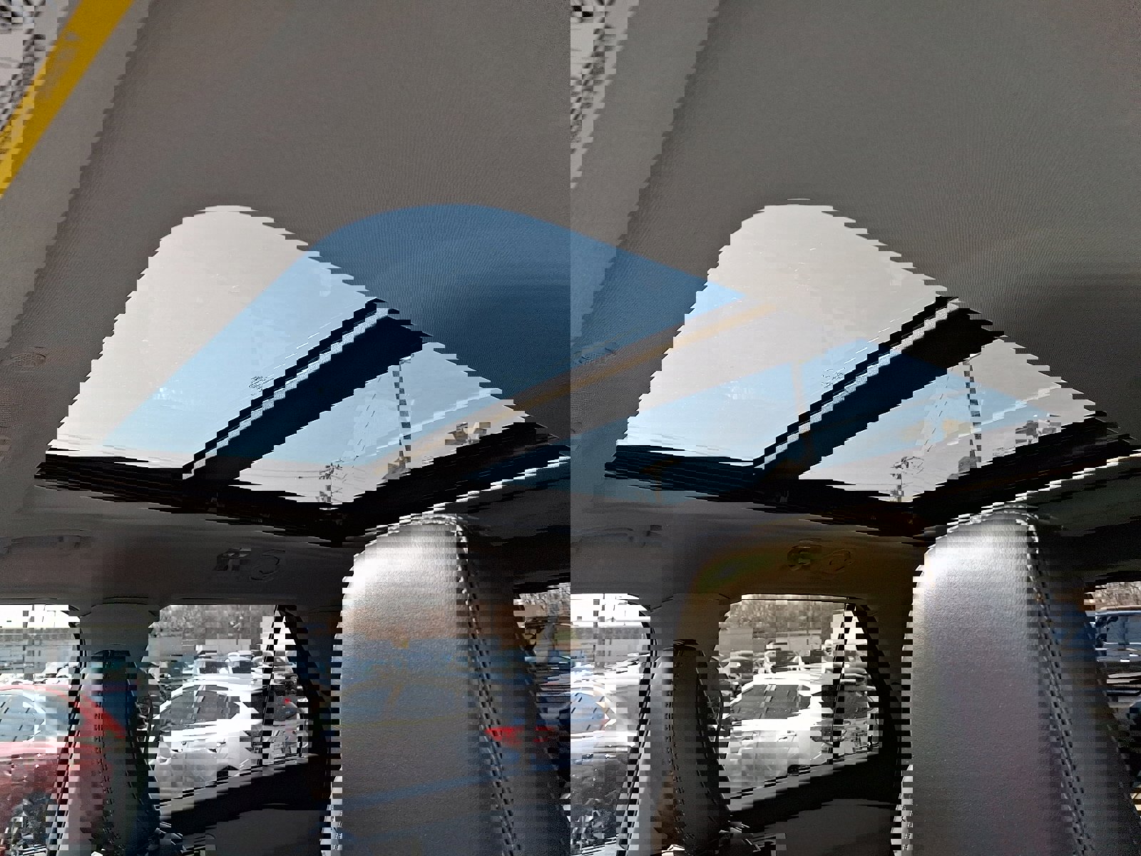 Certified 2023 Ford Explorer XLT w/ Equipment Group 202A image 15