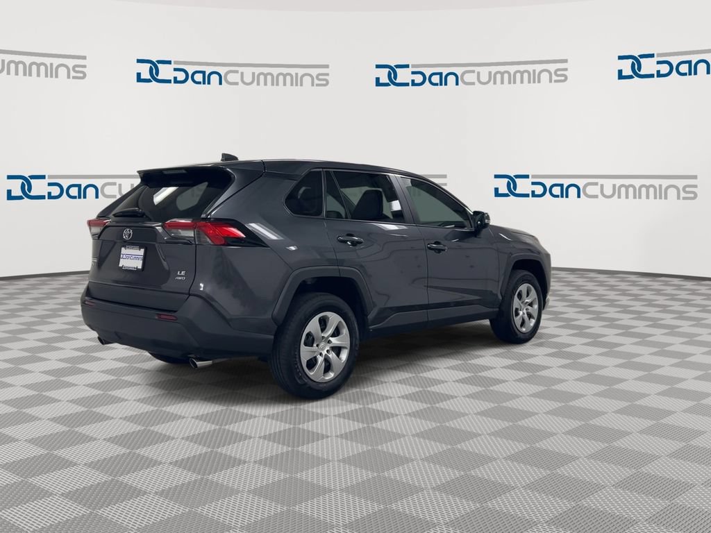 Used 2023 Toyota RAV4 LE AWD/4WD image 8