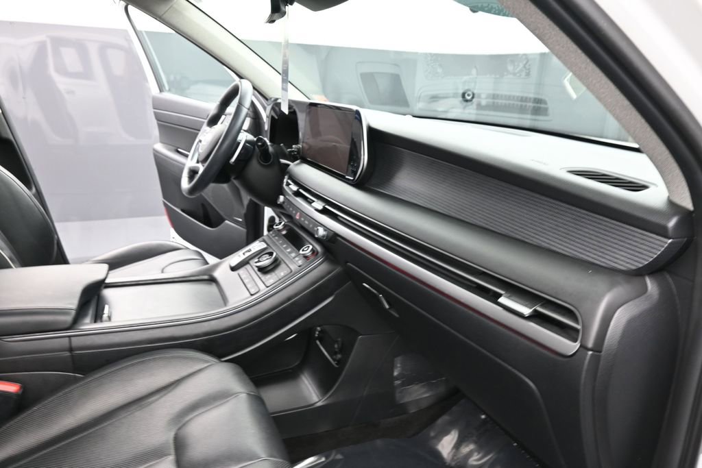 Used 2024 Hyundai Palisade Limited FWD image 11