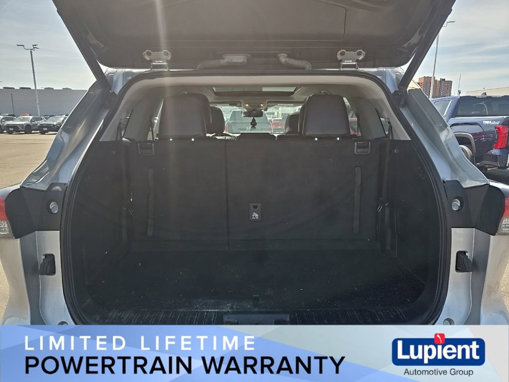 Used 2021 Toyota Highlander Platinum AWD/4WD image 14