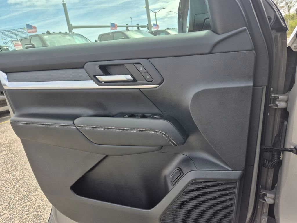 Used 2026 GMC Terrain Elevation w/ Elevation Premium Package image 17