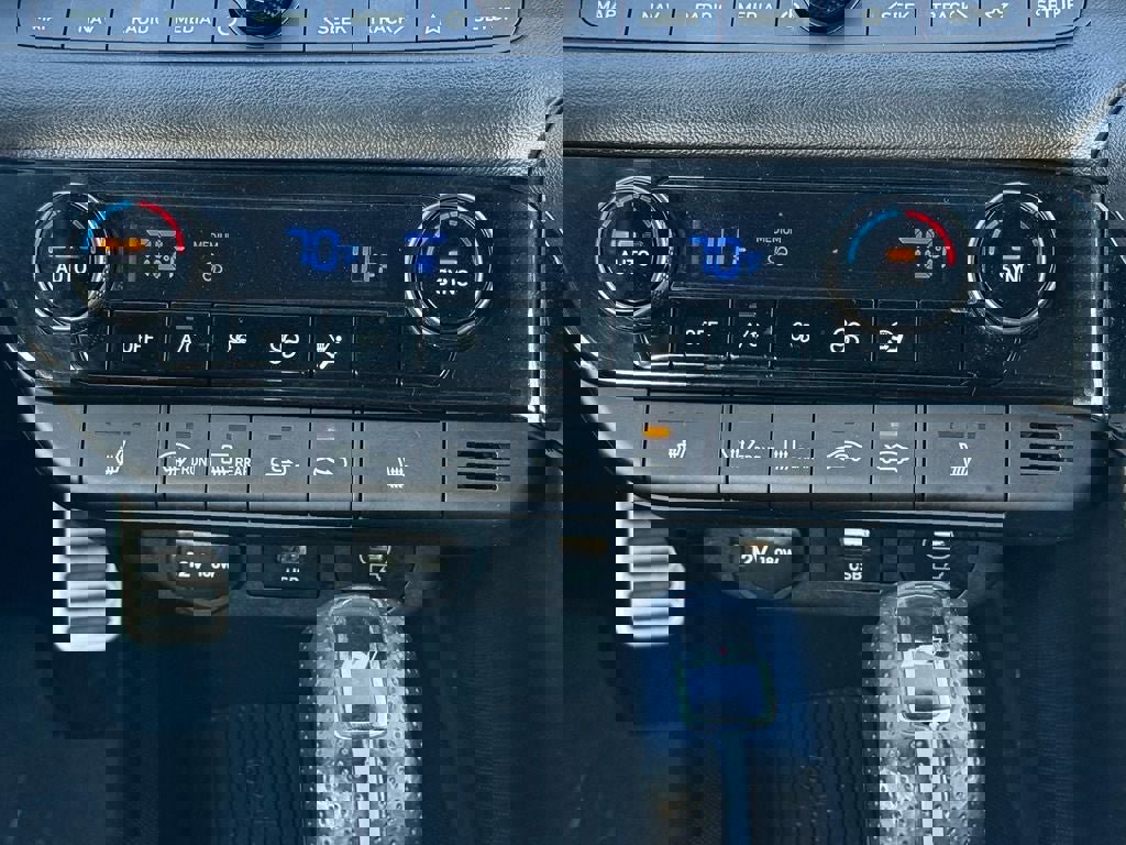 Used 2025 Hyundai Elantra N image 22