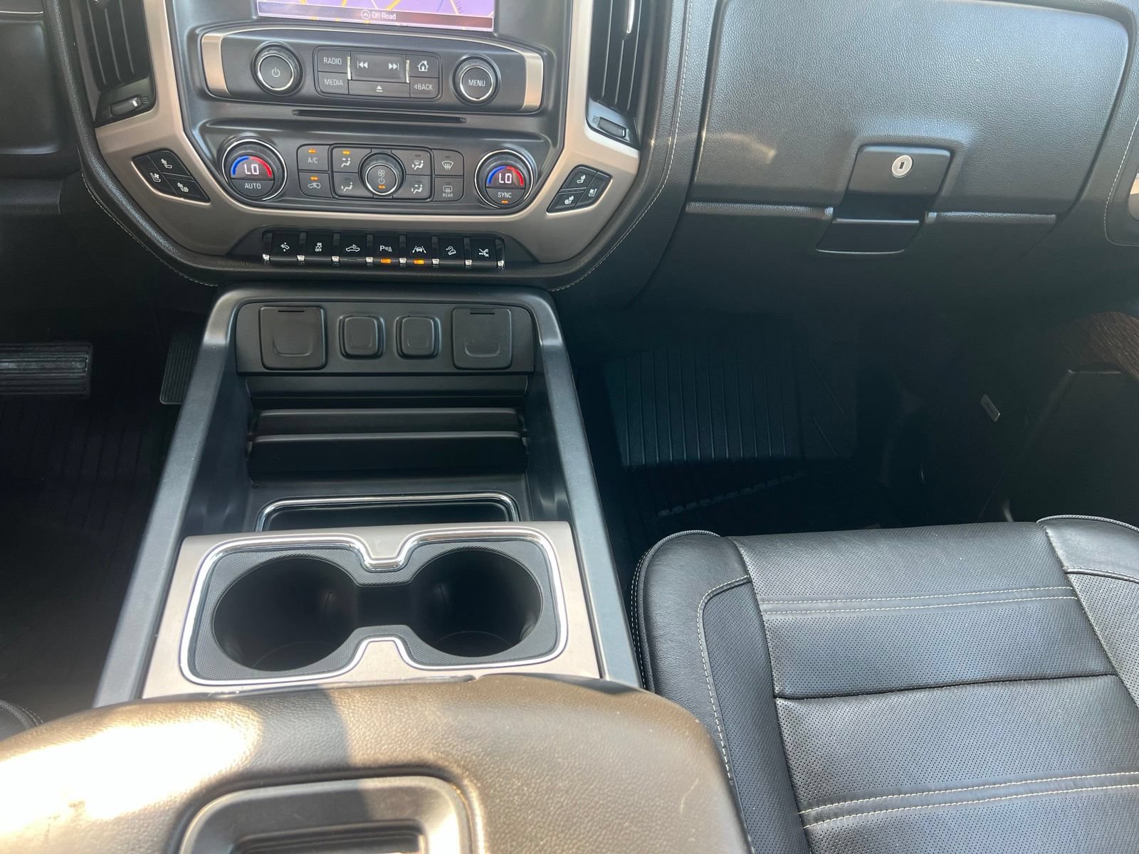 Used 2017 GMC Sierra 1500 Denali w/ Denali Ultimate Package AWD/4WD image 36