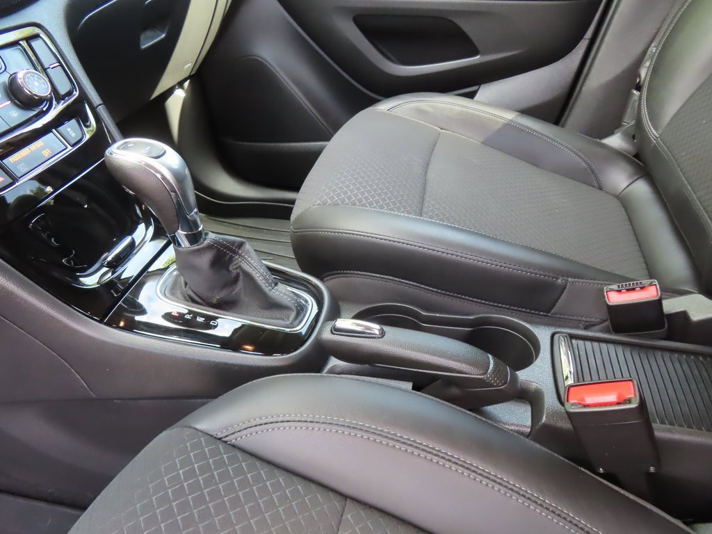 Used 2022 Buick Encore Preferred image 17