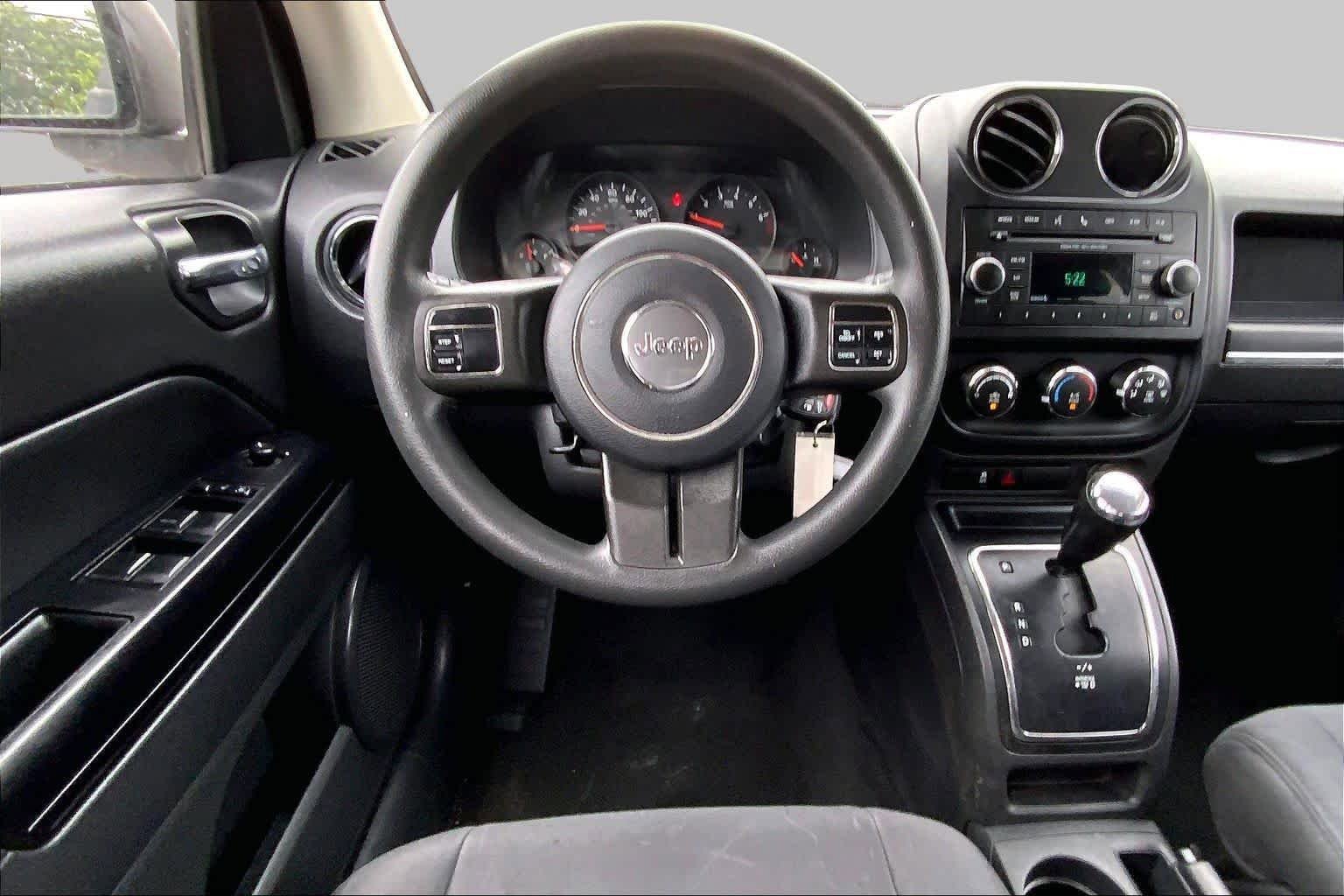 Used 2012 Jeep Compass Sport FWD image 5