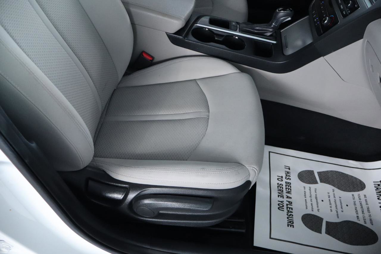 Used 2016 Hyundai Sonata SE image 35