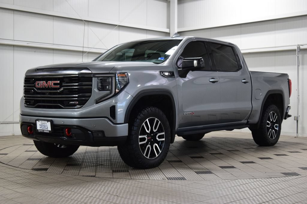 Used 2023 GMC Sierra 1500 AT4 w/ Technology Package AWD/4WD image 3