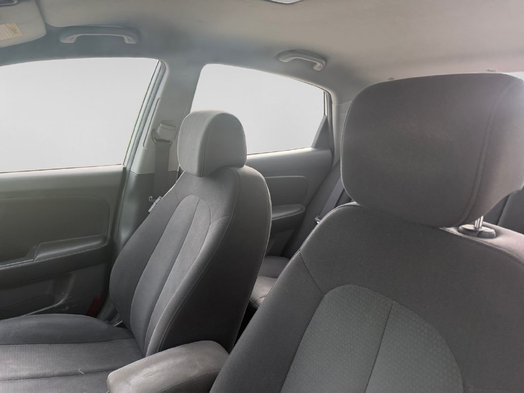 Used 2009 Hyundai Elantra SE FWD image 23