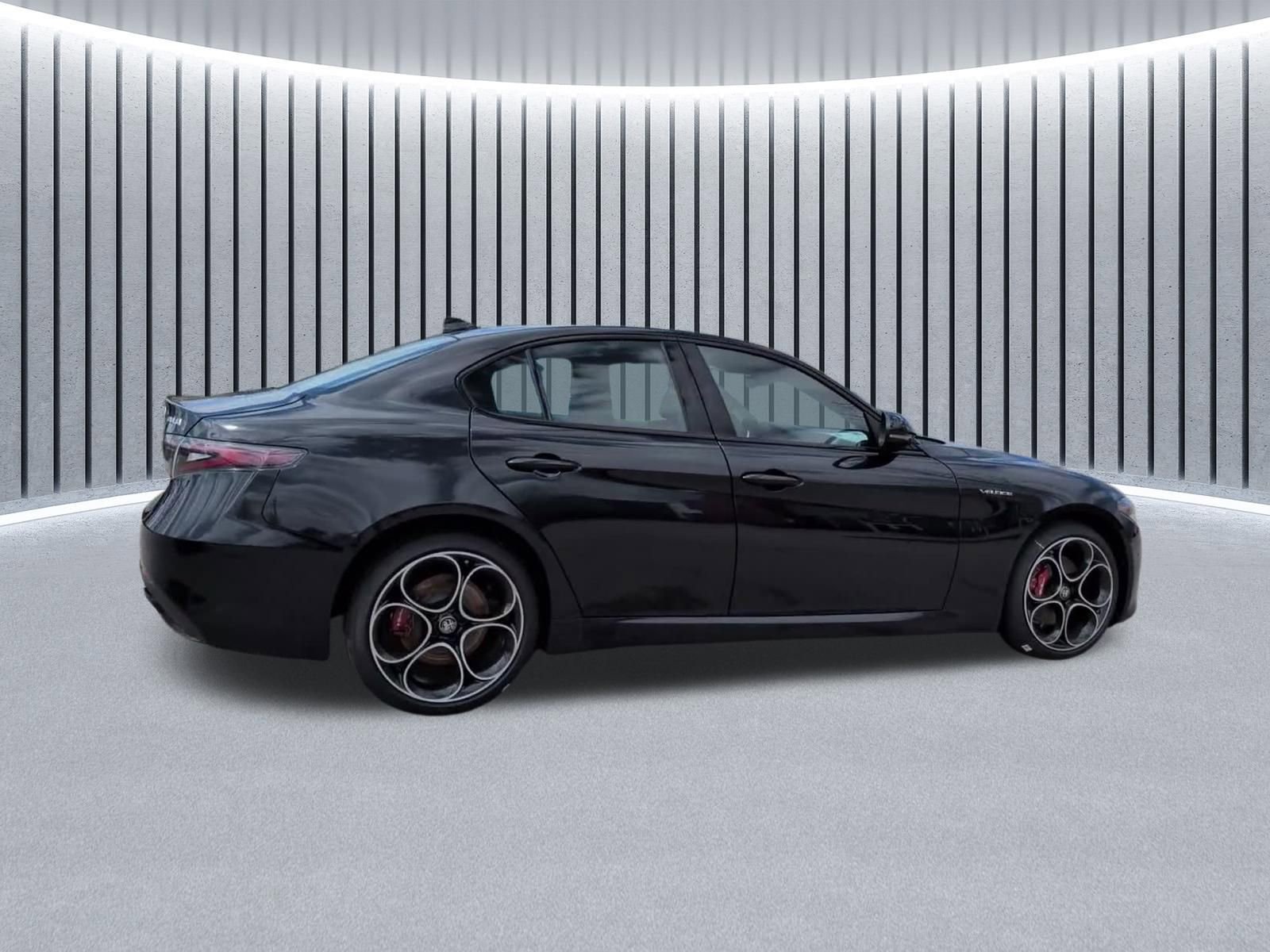 New 2026 Alfa Romeo Giulia AWD image 7