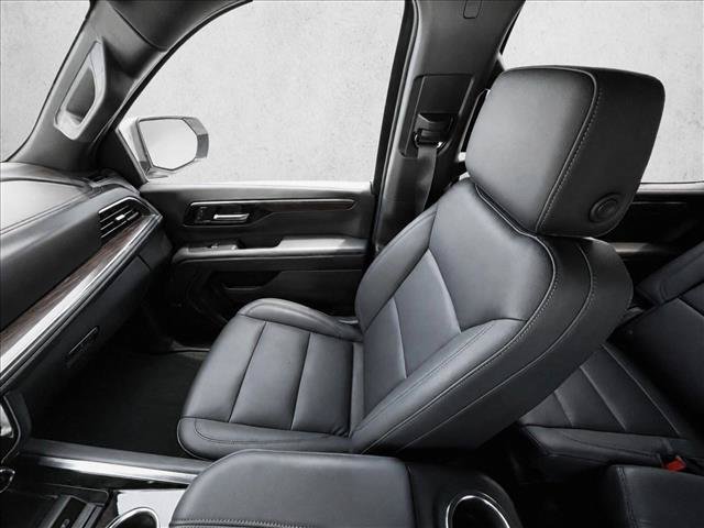 Used 2025 Chevrolet Tahoe LT w/ Comfort Package RWD image 20