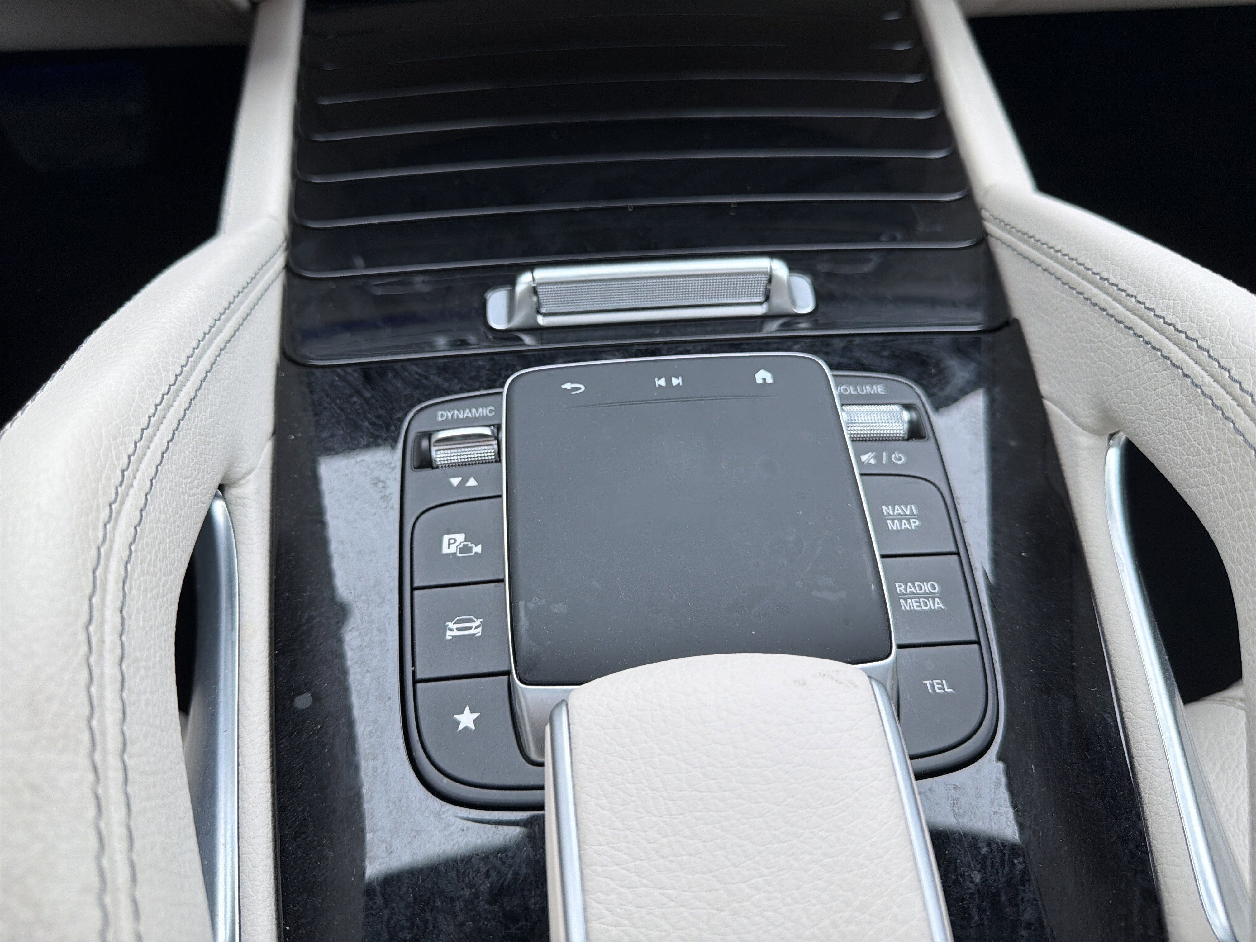 Used 2024 Mercedes-Benz GLE 450 4MATIC image 8