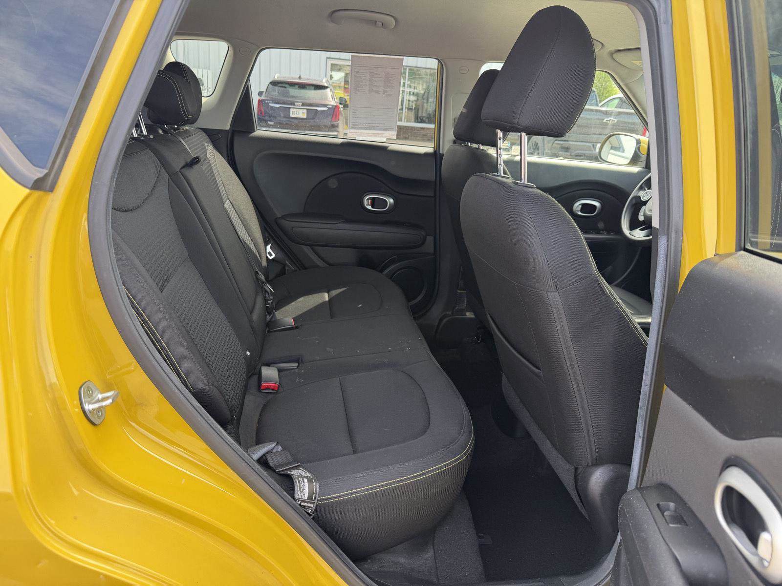 Used 2016 Kia Soul + FWD image 19