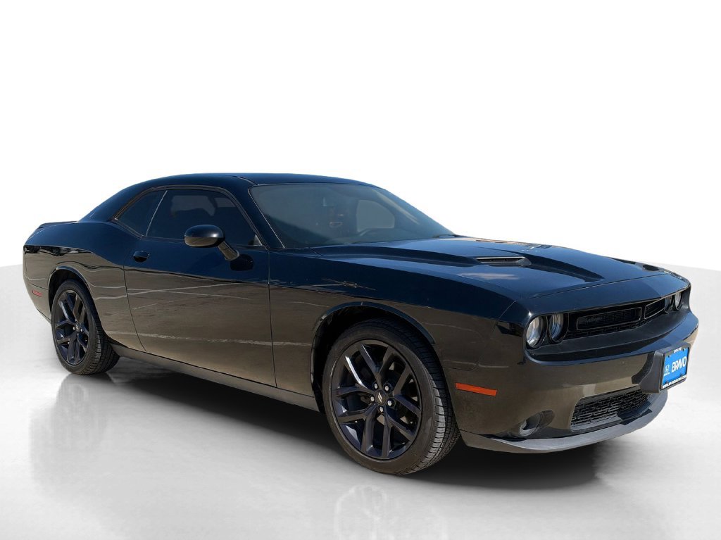 Used 2020 Dodge Challenger SXT w/ Blacktop Package RWD image 9