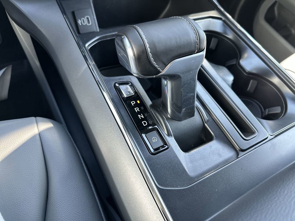 Used 2025 Ford F150 Lightning Flash image 23