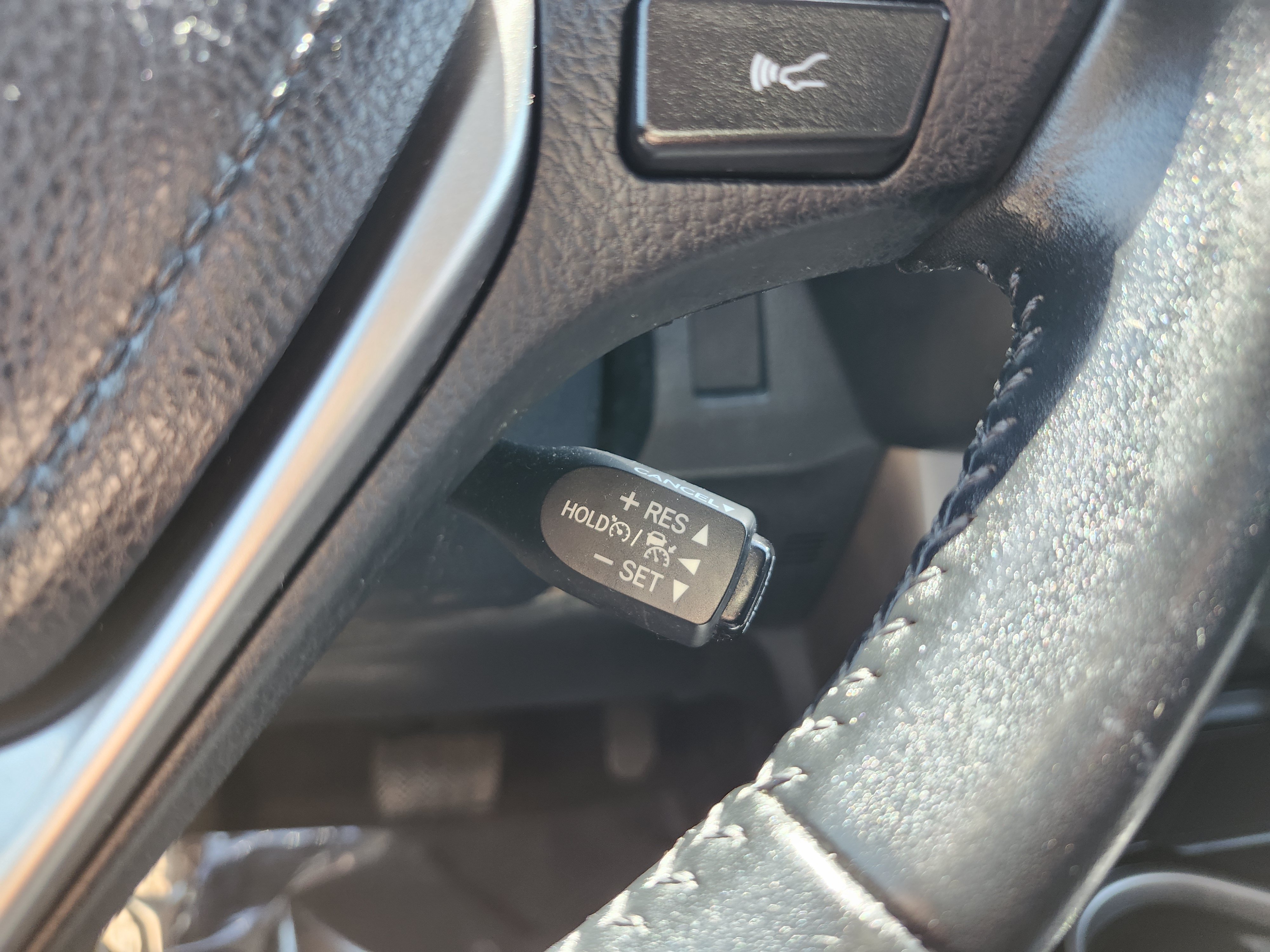 Used 2017 Toyota RAV4 Limited w/ Advanced Technology Package AWD/4WD image 35