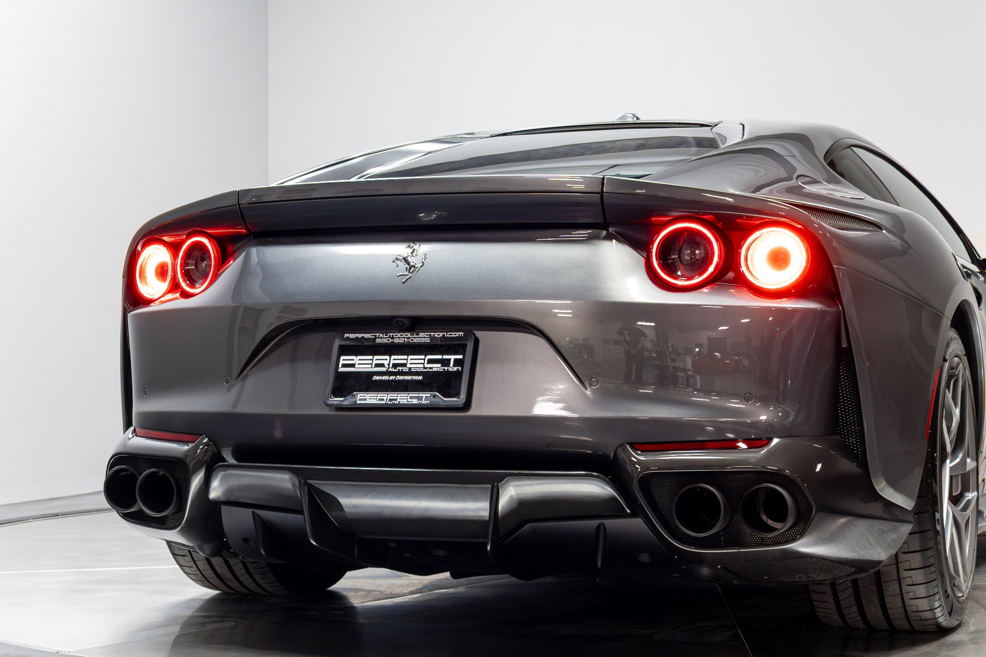 Used 2020 Ferrari 812 Superfast RWD image 73