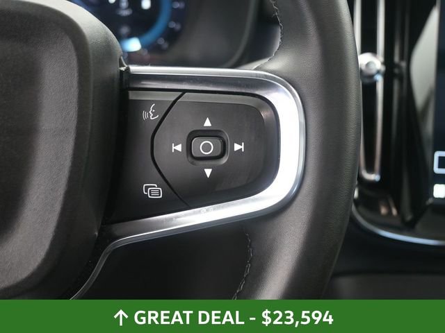 Used 2024 Volvo XC40 B5 Core image 35