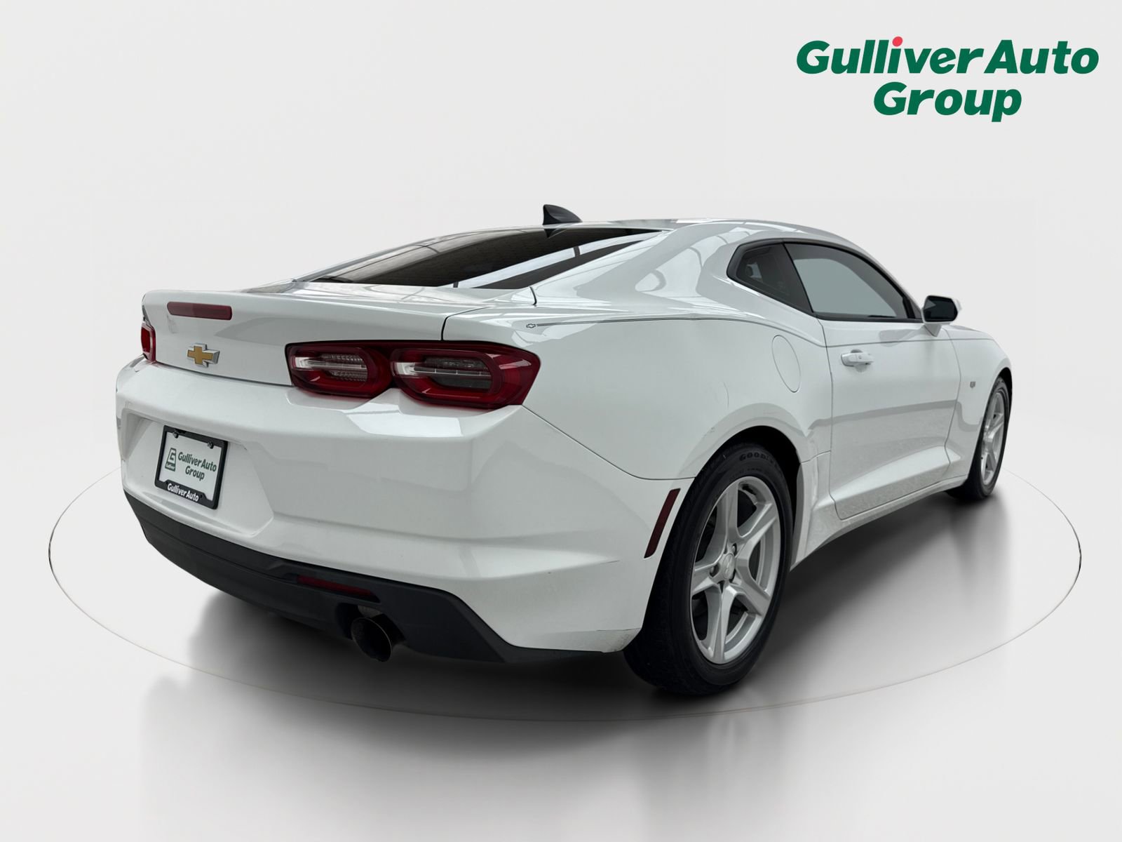Used 2020 Chevrolet Camaro LT RWD image 8