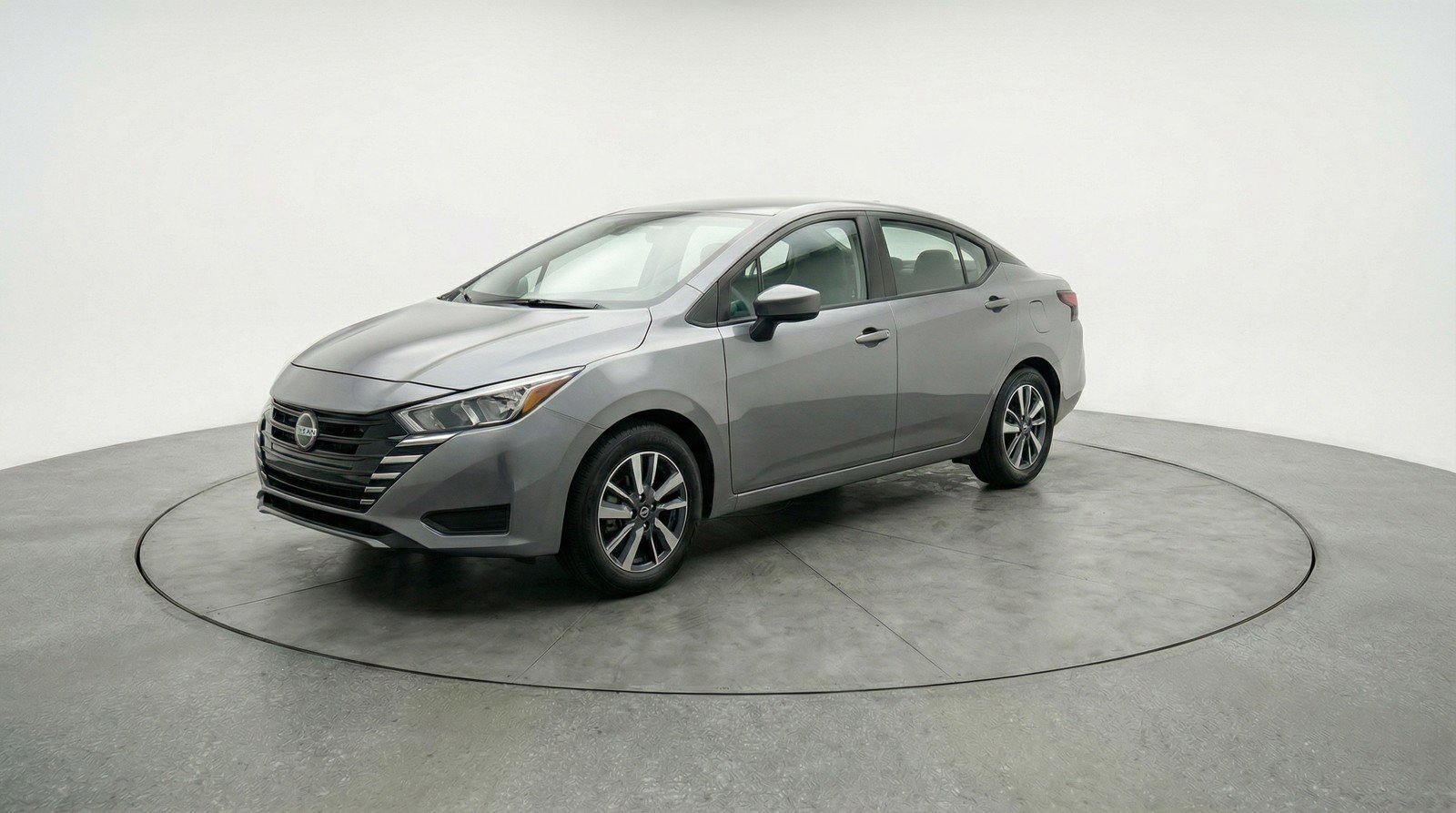Used 2025 Nissan Versa SV FWD image 3