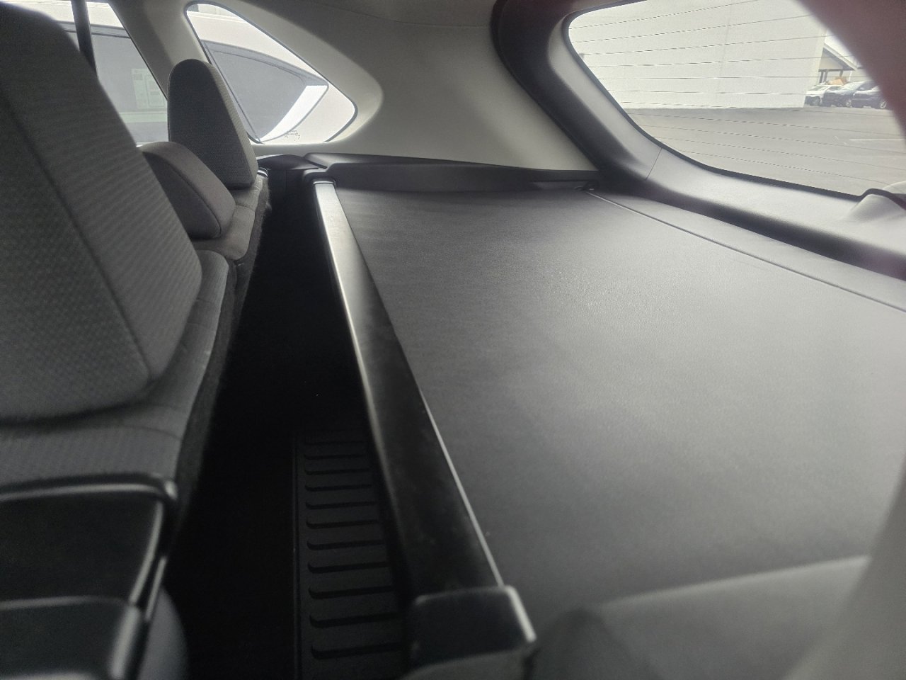 Used 2023 Toyota RAV4 XLE image 21