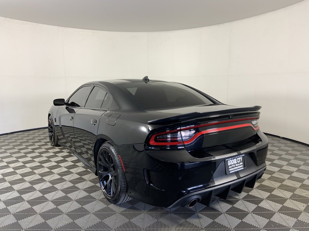 Used 2019 Dodge Charger Scat Pack w/ Navigation & Travel Group image 7