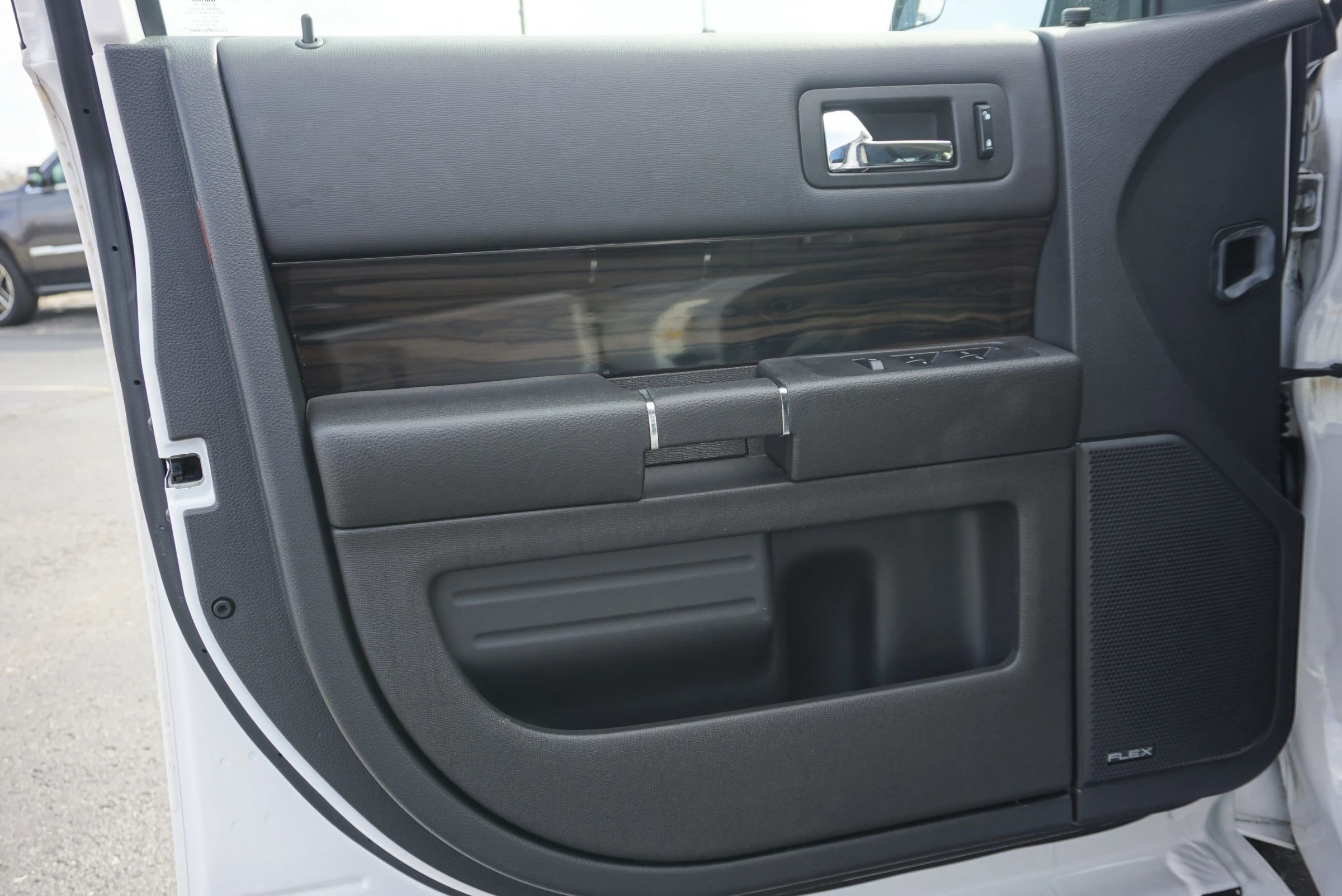 Used 2019 Ford Flex SEL image 10
