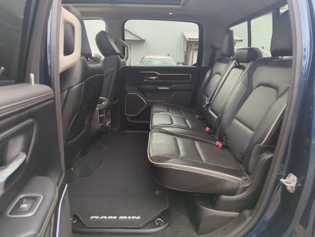 Used 2022 RAM 1500 Laramie AWD/4WD image 32