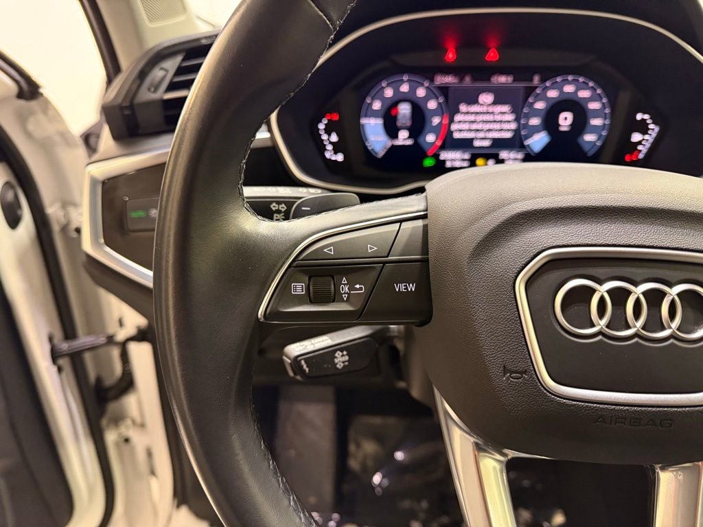 Used 2023 Audi Q3 2.0T Premium w/ Convenience Package image 13